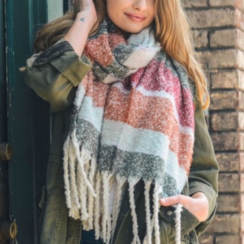 NWT Olive Ultra Soft Striped Tassel Scarf - Picture 3 of 4